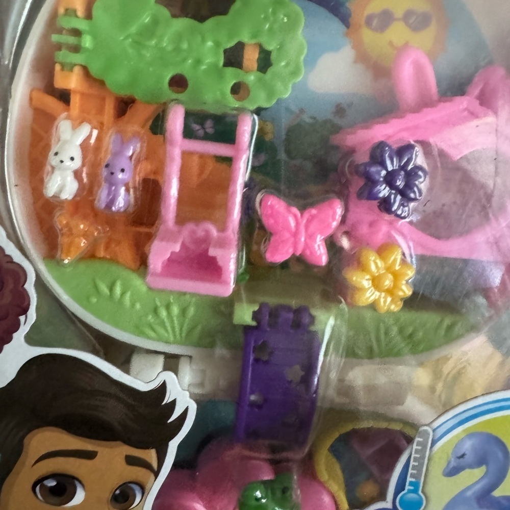 2022 Polly pocket set of Flower Garden Playset - Picture 4 of 5